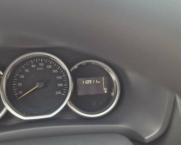 Білий Рено Логан, об'ємом двигуна 1.46 л та пробігом 111 тис. км за 9500 $, фото 9 на Automoto.ua