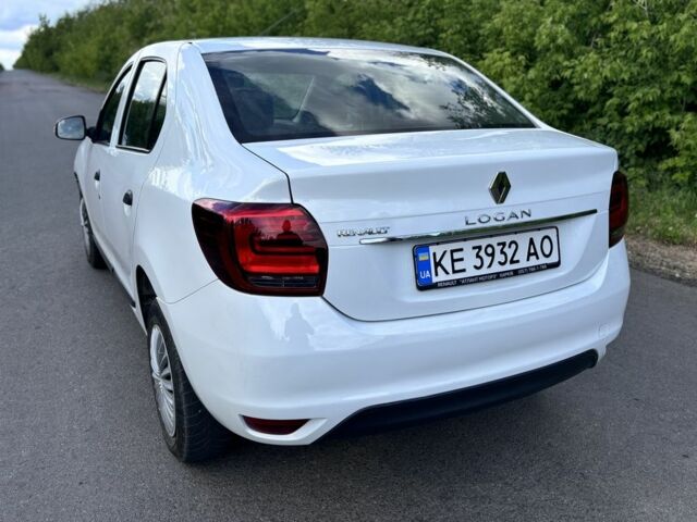 Белый Рено Логан, объемом двигателя 1.5 л и пробегом 148 тыс. км за 6400 $, фото 8 на Automoto.ua