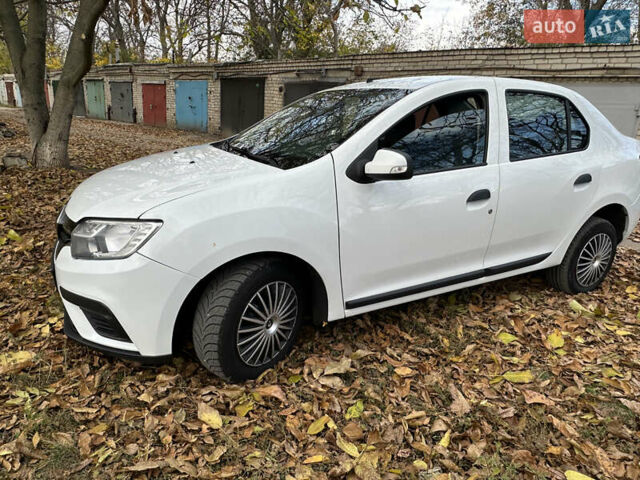 Белый Рено Логан, объемом двигателя 1.46 л и пробегом 180 тыс. км за 6500 $, фото 8 на Automoto.ua