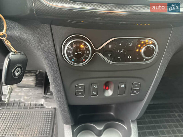 Белый Рено Логан, объемом двигателя 0.9 л и пробегом 41 тыс. км за 9300 $, фото 17 на Automoto.ua