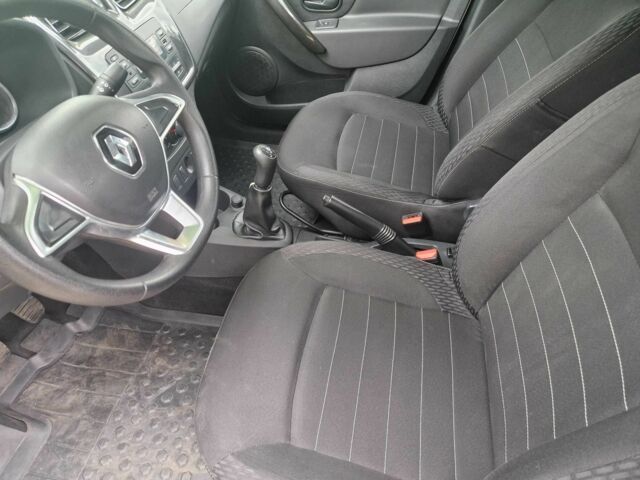 Белый Рено Логан, объемом двигателя 1.5 л и пробегом 172 тыс. км за 8200 $, фото 15 на Automoto.ua