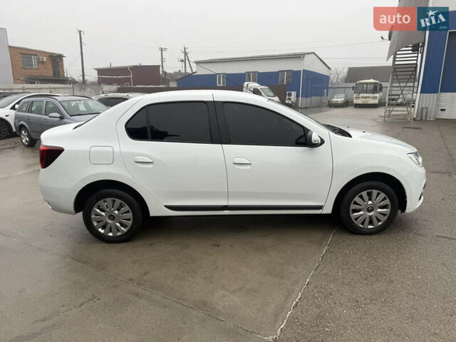 Белый Рено Логан, объемом двигателя 0.9 л и пробегом 41 тыс. км за 9300 $, фото 9 на Automoto.ua