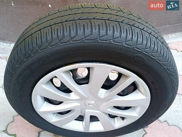 Белый Рено Логан, объемом двигателя 1.5 л и пробегом 150 тыс. км за 9150 $, фото 91 на Automoto.ua