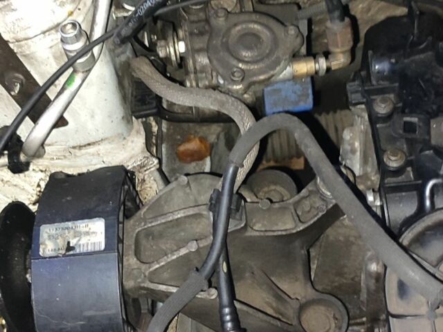 Белый Рено Логан, объемом двигателя 1 л и пробегом 213 тыс. км за 4500 $, фото 7 на Automoto.ua