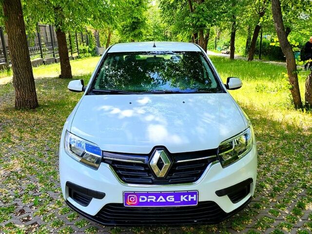 Белый Рено Логан, объемом двигателя 1.5 л и пробегом 164 тыс. км за 6400 $, фото 2 на Automoto.ua