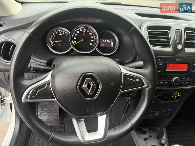 Белый Рено Логан, объемом двигателя 0.9 л и пробегом 41 тыс. км за 9300 $, фото 18 на Automoto.ua