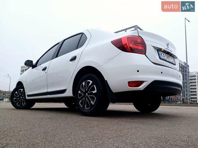 Белый Рено Логан, объемом двигателя 1.5 л и пробегом 150 тыс. км за 9150 $, фото 11 на Automoto.ua