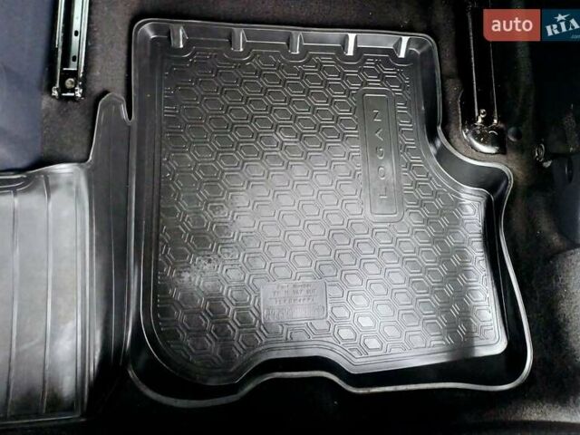 Белый Рено Логан, объемом двигателя 1.5 л и пробегом 150 тыс. км за 9150 $, фото 86 на Automoto.ua