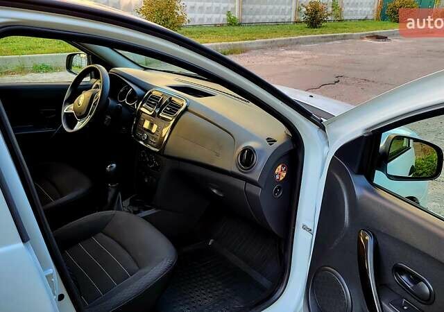 Белый Рено Логан, объемом двигателя 1.46 л и пробегом 77 тыс. км за 8500 $, фото 30 на Automoto.ua