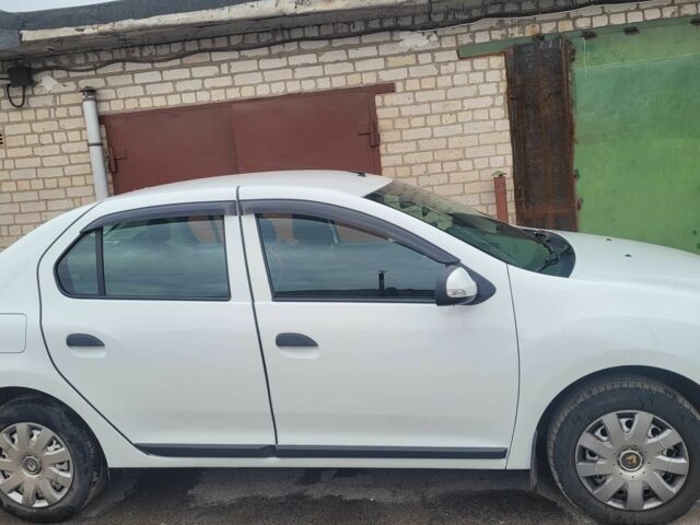 Белый Рено Логан, объемом двигателя 0.9 л и пробегом 47 тыс. км за 9000 $, фото 1 на Automoto.ua