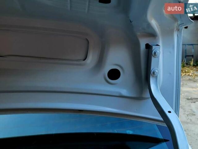 Белый Рено Логан, объемом двигателя 1.46 л и пробегом 82 тыс. км за 8500 $, фото 11 на Automoto.ua