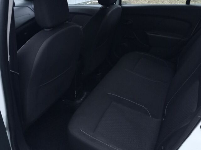 Білий Рено Логан, об'ємом двигуна 1.5 л та пробігом 115 тис. км за 7800 $, фото 6 на Automoto.ua