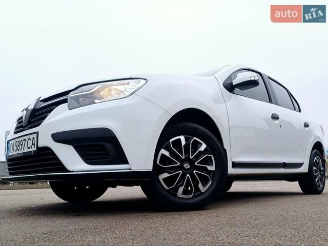 Белый Рено Логан, объемом двигателя 1.5 л и пробегом 150 тыс. км за 9150 $, фото 15 на Automoto.ua