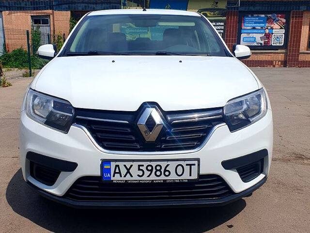 Білий Рено Логан, об'ємом двигуна 1.5 л та пробігом 176 тис. км за 7166 $, фото 4 на Automoto.ua