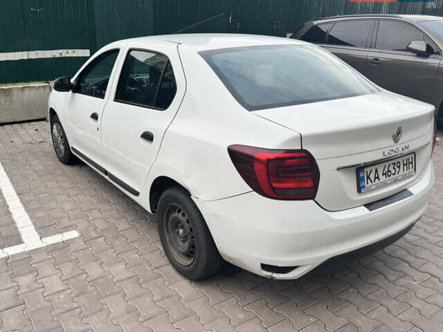 Белый Рено Логан, объемом двигателя 1 л и пробегом 288 тыс. км за 3750 $, фото 5 на Automoto.ua