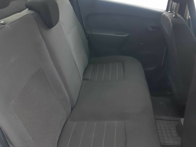 Белый Рено Логан, объемом двигателя 1.5 л и пробегом 144 тыс. км за 6999 $, фото 3 на Automoto.ua