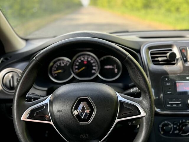 Белый Рено Логан, объемом двигателя 1.5 л и пробегом 148 тыс. км за 6400 $, фото 9 на Automoto.ua