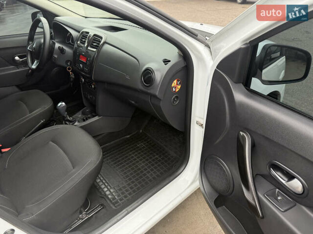 Белый Рено Логан, объемом двигателя 0.9 л и пробегом 41 тыс. км за 9300 $, фото 23 на Automoto.ua