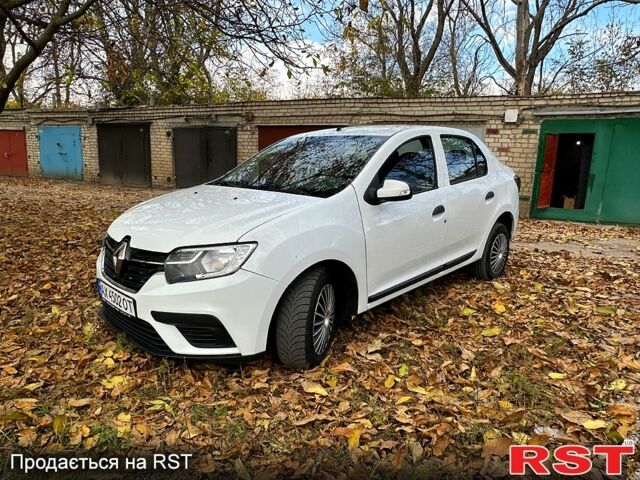 Белый Рено Логан, объемом двигателя 1.5 л и пробегом 180 тыс. км за 6300 $, фото 8 на Automoto.ua