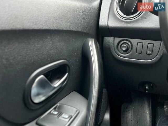 Белый Рено Логан, объемом двигателя 1.46 л и пробегом 118 тыс. км за 7877 $, фото 1 на Automoto.ua