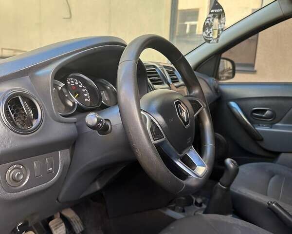 Білий Рено Логан, об'ємом двигуна 1.46 л та пробігом 270 тис. км за 6200 $, фото 1 на Automoto.ua