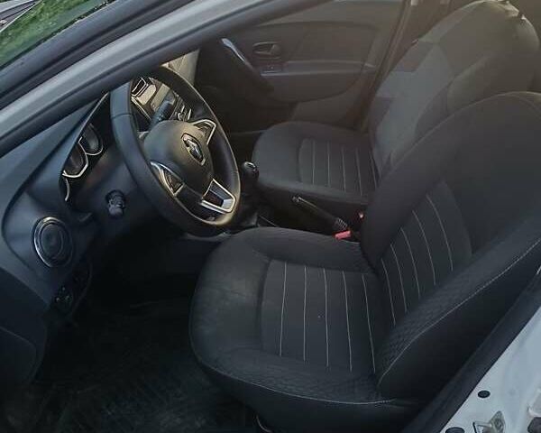 Белый Рено Логан, объемом двигателя 1 л и пробегом 199 тыс. км за 6000 $, фото 5 на Automoto.ua