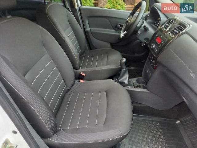 Белый Рено Логан, объемом двигателя 1.46 л и пробегом 84 тыс. км за 9300 $, фото 14 на Automoto.ua