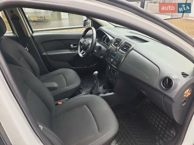 Белый Рено Логан, объемом двигателя 1.46 л и пробегом 118 тыс. км за 7877 $, фото 14 на Automoto.ua