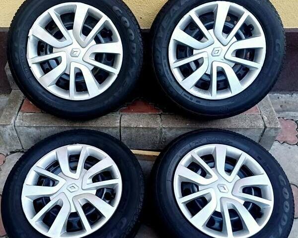 Белый Рено Логан, объемом двигателя 1.5 л и пробегом 150 тыс. км за 9150 $, фото 89 на Automoto.ua