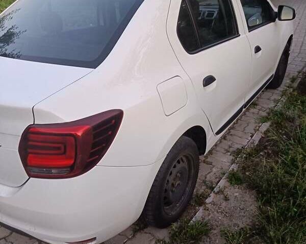Белый Рено Логан, объемом двигателя 1 л и пробегом 199 тыс. км за 6000 $, фото 13 на Automoto.ua
