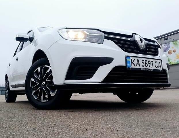 Белый Рено Логан, объемом двигателя 1.5 л и пробегом 150 тыс. км за 9150 $, фото 2 на Automoto.ua
