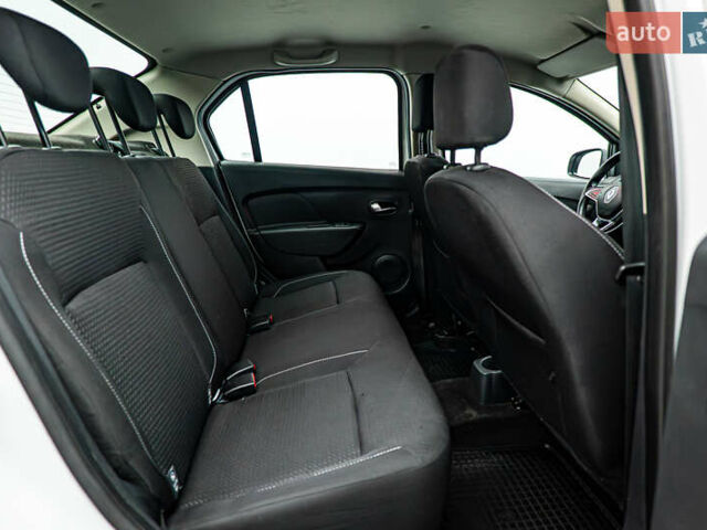 Білий Рено Логан, об'ємом двигуна 1.5 л та пробігом 173 тис. км за 8720 $, фото 17 на Automoto.ua