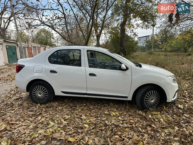 Белый Рено Логан, объемом двигателя 1.46 л и пробегом 180 тыс. км за 6500 $, фото 2 на Automoto.ua