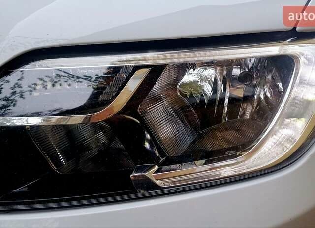 Белый Рено Логан, объемом двигателя 1.5 л и пробегом 150 тыс. км за 9150 $, фото 48 на Automoto.ua