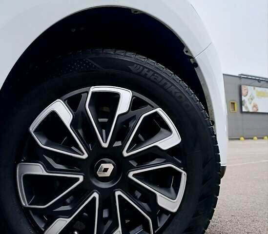 Белый Рено Логан, объемом двигателя 1.5 л и пробегом 150 тыс. км за 9150 $, фото 21 на Automoto.ua