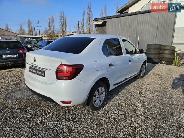 Белый Рено Логан, объемом двигателя 1.46 л и пробегом 78 тыс. км за 8900 $, фото 3 на Automoto.ua