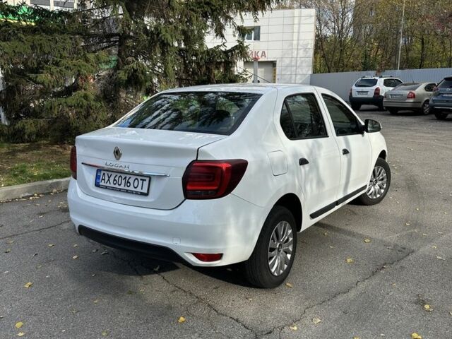 Белый Рено Логан, объемом двигателя 1.5 л и пробегом 153 тыс. км за 6150 $, фото 1 на Automoto.ua