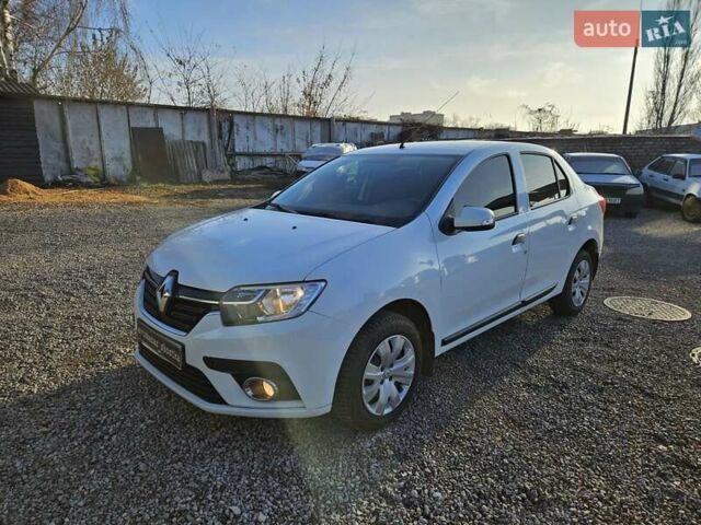 Белый Рено Логан, объемом двигателя 1.46 л и пробегом 78 тыс. км за 8900 $, фото 1 на Automoto.ua