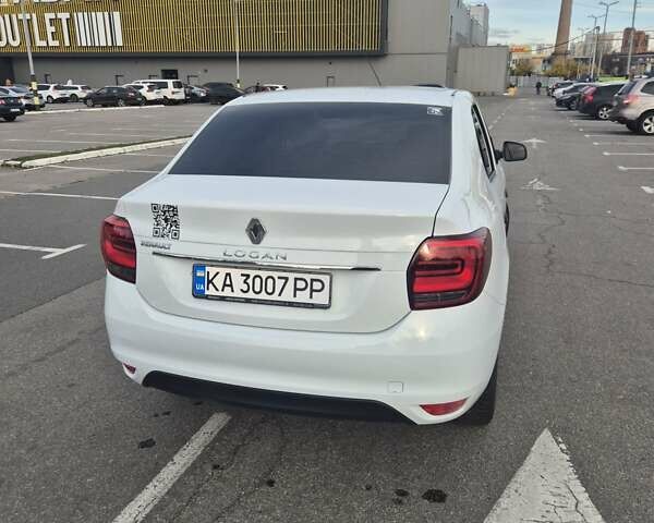 Білий Рено Логан, об'ємом двигуна 1.46 л та пробігом 111 тис. км за 9500 $, фото 8 на Automoto.ua
