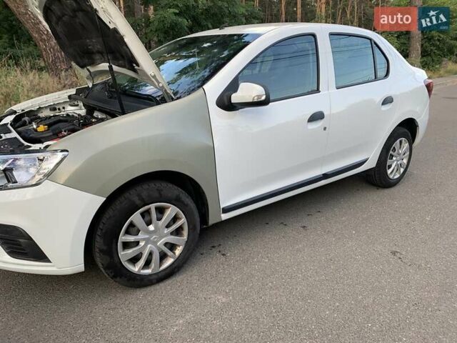 Белый Рено Логан, объемом двигателя 1.46 л и пробегом 48 тыс. км за 7245 $, фото 4 на Automoto.ua