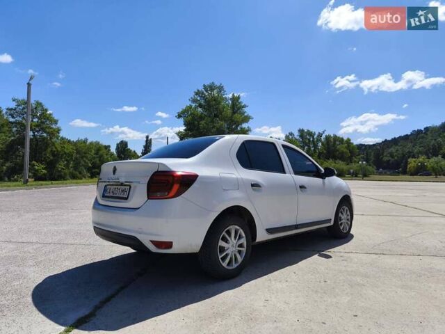 Белый Рено Логан, объемом двигателя 1 л и пробегом 143 тыс. км за 5800 $, фото 1 на Automoto.ua