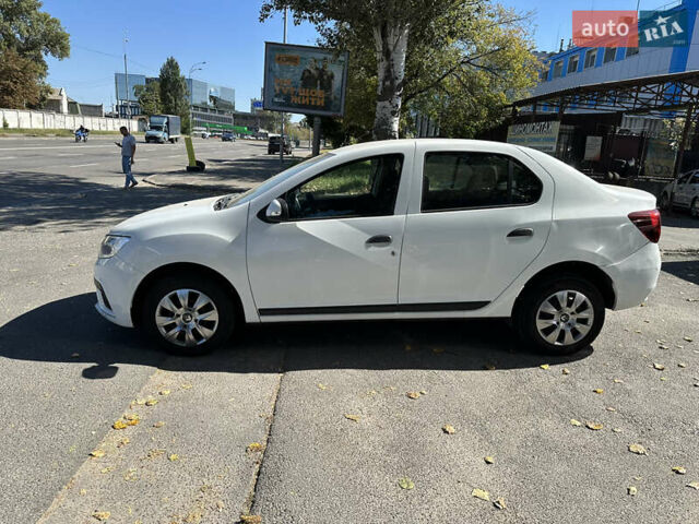 Белый Рено Логан, объемом двигателя 1.46 л и пробегом 248 тыс. км за 6400 $, фото 1 на Automoto.ua