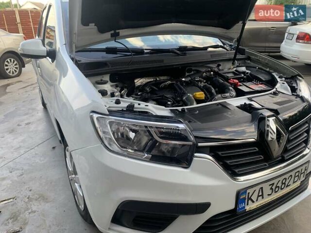 Білий Рено Логан, об'ємом двигуна 1.46 л та пробігом 48 тис. км за 7070 $, фото 3 на Automoto.ua