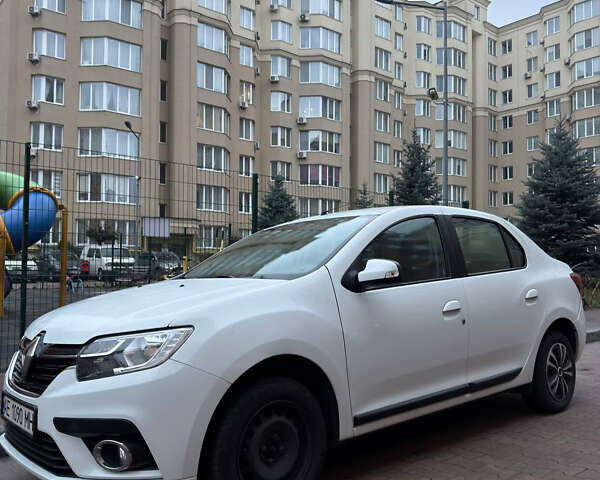 Белый Рено Логан, объемом двигателя 0.9 л и пробегом 88 тыс. км за 10500 $, фото 9 на Automoto.ua