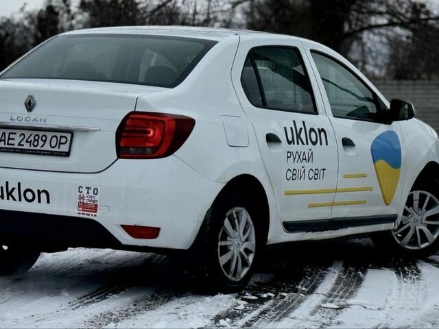 Білий Рено Логан, об'ємом двигуна 1 л та пробігом 330 тис. км за 4200 $, фото 5 на Automoto.ua