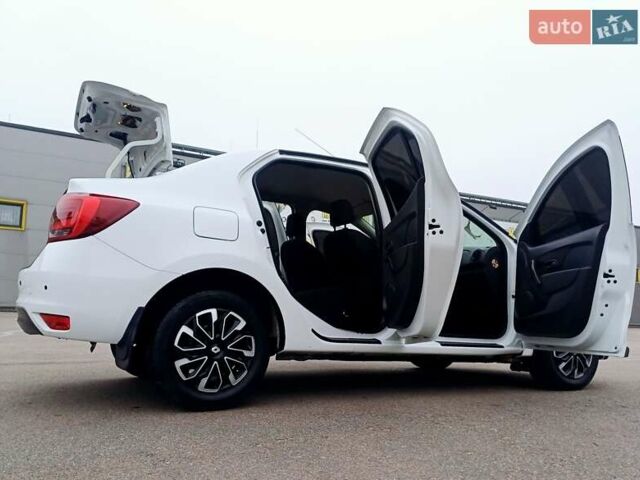 Белый Рено Логан, объемом двигателя 1.5 л и пробегом 150 тыс. км за 9150 $, фото 12 на Automoto.ua