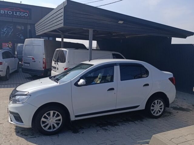 Белый Рено Логан, объемом двигателя 1.5 л и пробегом 170 тыс. км за 6750 $, фото 4 на Automoto.ua