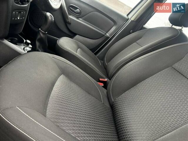 Білий Рено Логан, об'ємом двигуна 1.46 л та пробігом 97 тис. км за 7450 $, фото 24 на Automoto.ua