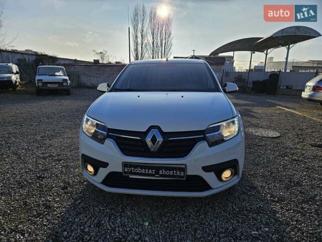 Белый Рено Логан, объемом двигателя 1.46 л и пробегом 78 тыс. км за 8900 $, фото 2 на Automoto.ua