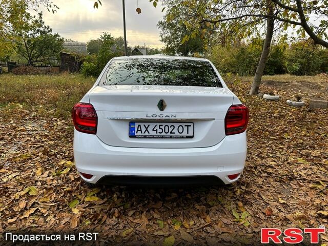 Белый Рено Логан, объемом двигателя 1.5 л и пробегом 180 тыс. км за 6300 $, фото 4 на Automoto.ua